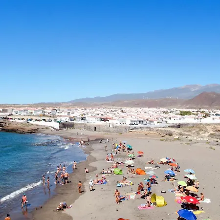 Holiday Home Los Abriguitos - ADE102 *